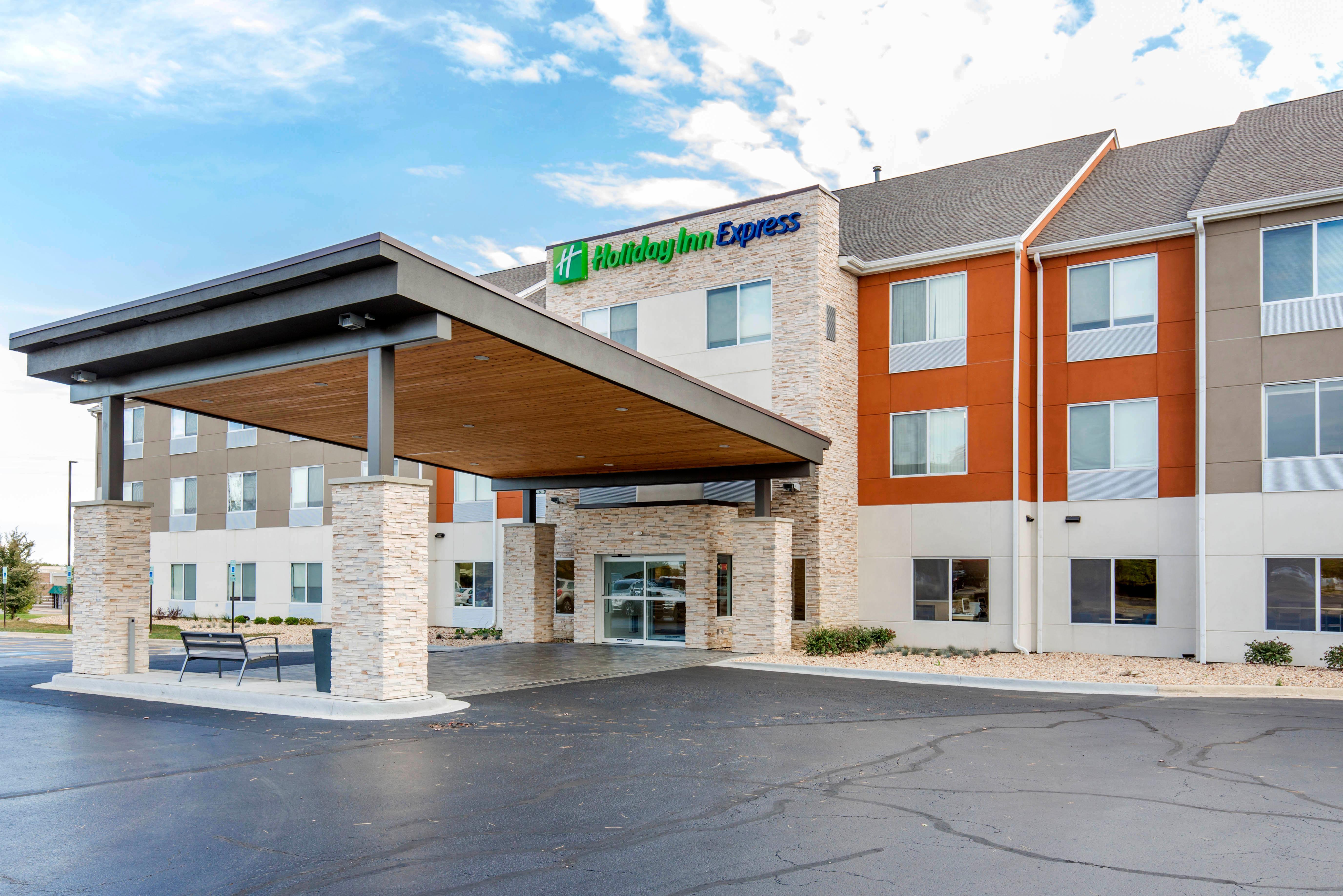 Holiday Inn Express And Suites Chicago West - St Charles By Ihg Saint Charles Exteriör bild