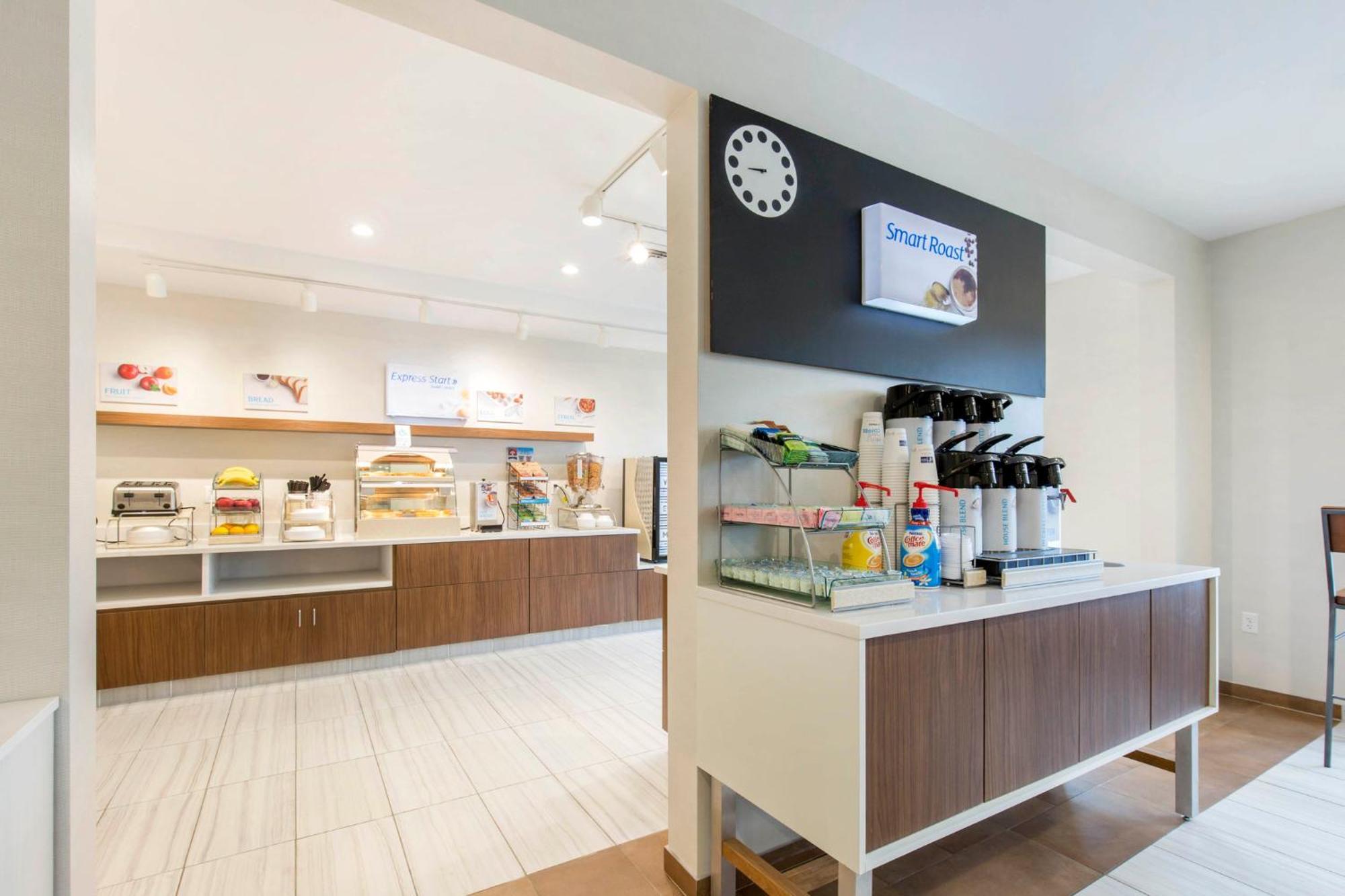 Holiday Inn Express And Suites Chicago West - St Charles By Ihg Saint Charles Exteriör bild